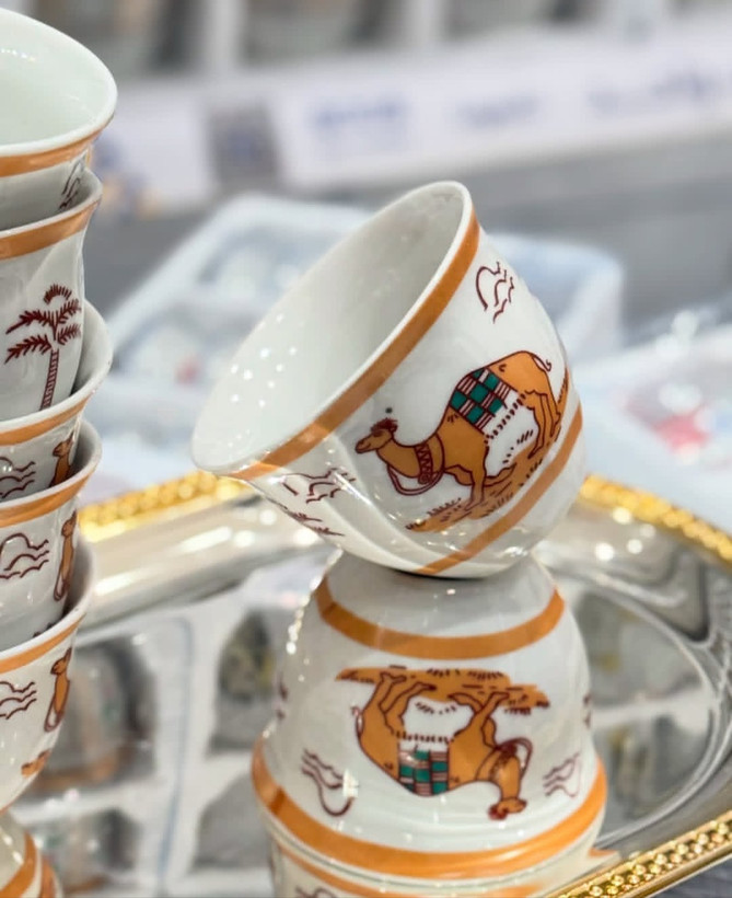 فنجان قهوه عربی طرح شتر ۱۲ تایی | سرویس فنجان قهوه خوری خلیجی لوکس