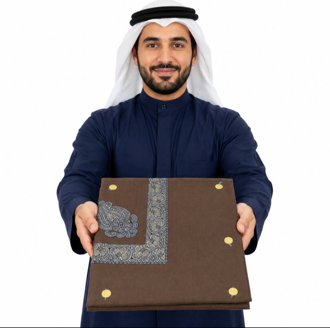 چفیه عمانی گلدوزی شده اصل | شال عمانی مردانه طرح‌دار لوکس